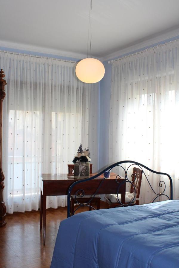 Bed and Breakfast Tres Chic Чивитанова-Марке Экстерьер фото